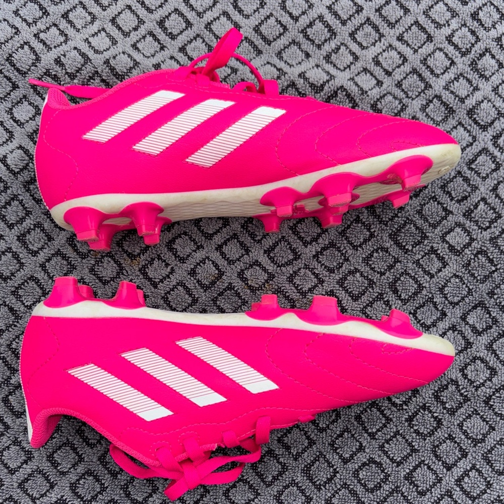 adidas Bright Pink Youth Soccer Cleats with White Stripes size 1 - Picture 7 of 9
